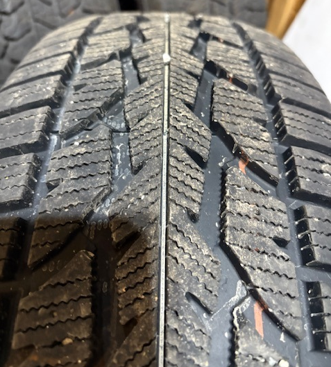 (USAGÉ) 4 Pneus Firestone Winter force 2 uv 265/65r18 (HIVER), usure 10/32. #P265/65r18 Firestone WF