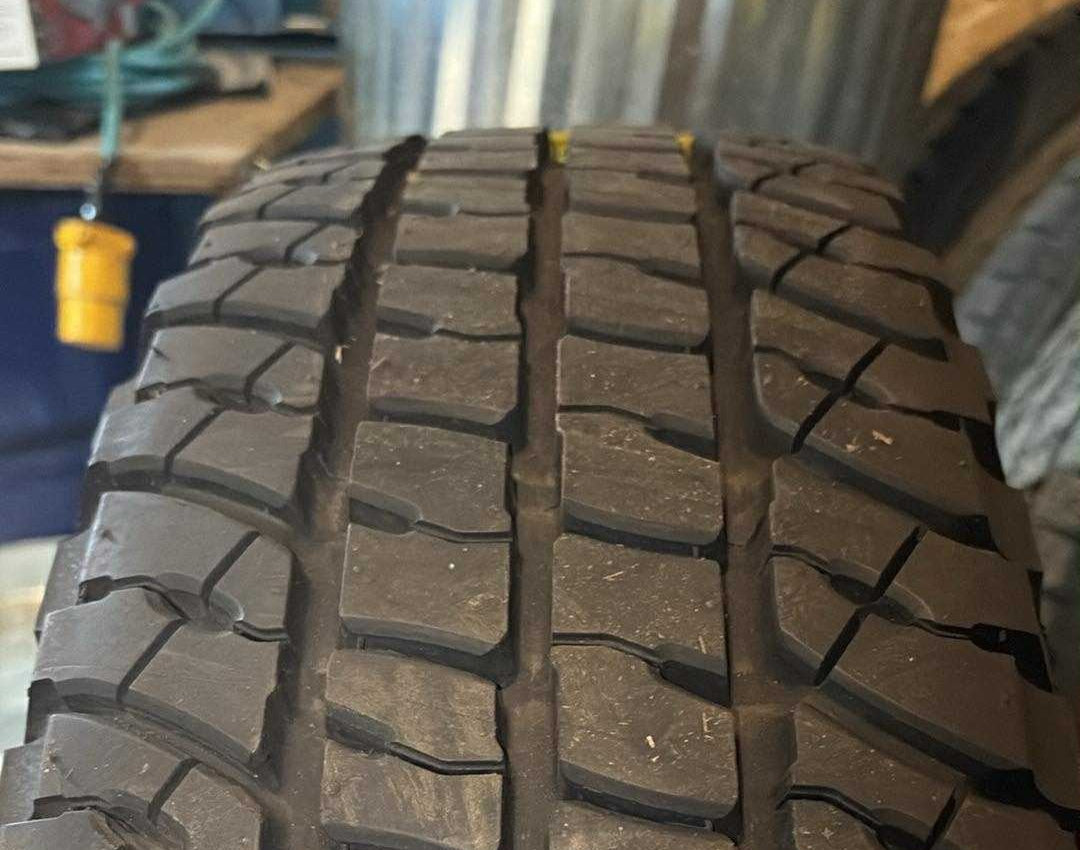 (USAGÉ) 2 Pneus Michelin LTX A/T LT235/80r17, usure 10/32. #LT235/80R17 MICHELIN LTX A/T