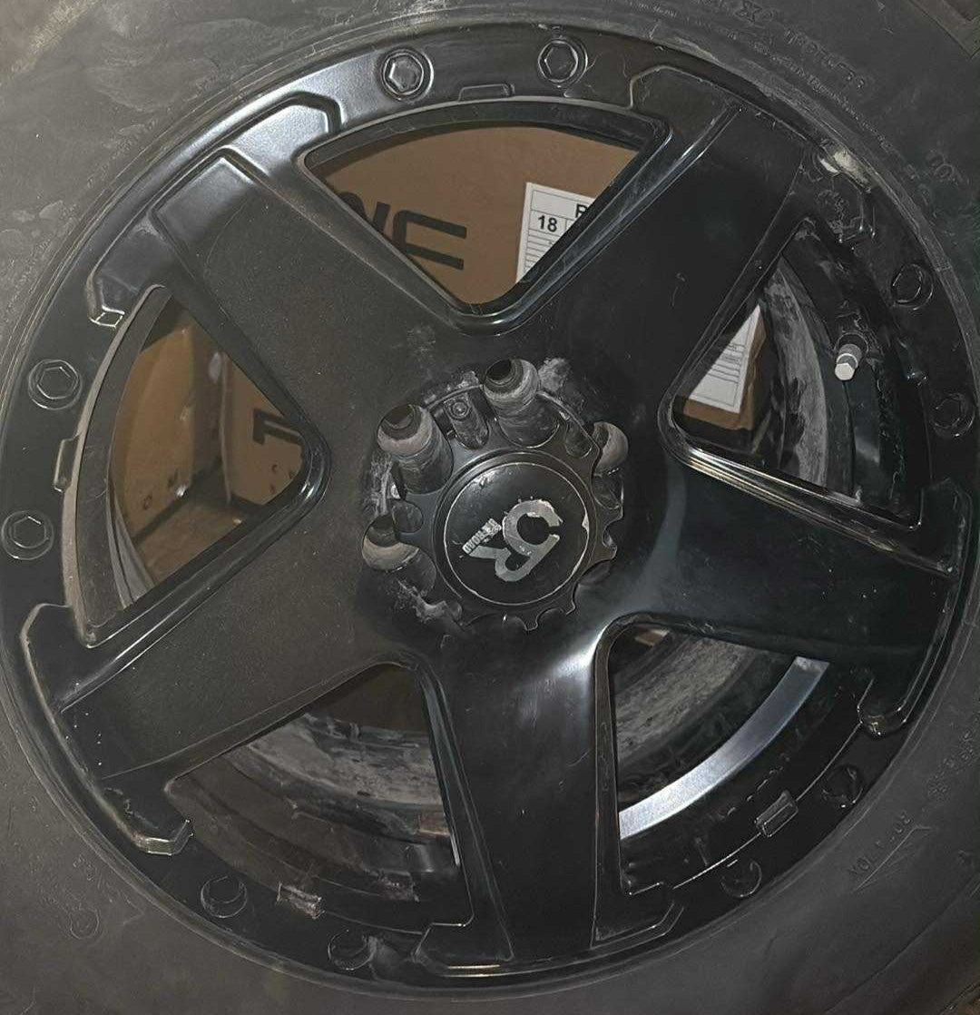 (USAGÉ) 4 Pneus Michelin Latitude X-Ice 265/70R17 (HIVER)+ Jantes RTX Off Road, usure 8/32. # P265/70R17 michelin + mags