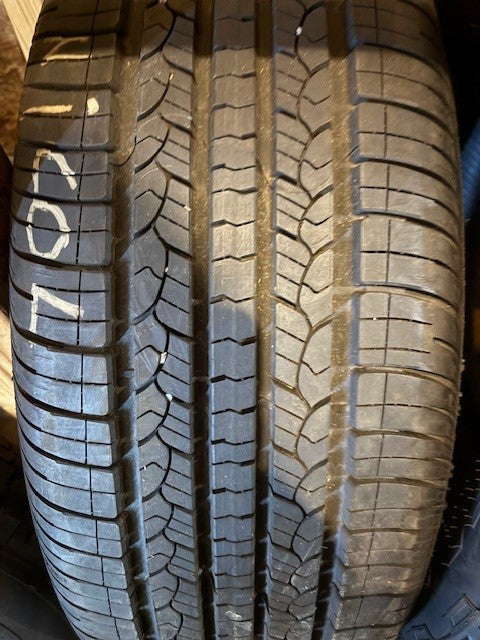 (USAGÉ) 1 Pneu Goodyear assurance 265/65r18, été, usure 6-7/32. # P265/65R18 GY ASSURANCE
