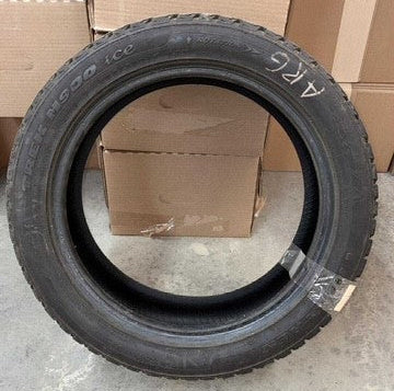 (USAGÉ) 4 Pneus Maxtrek Trek M900 ice 205/50R17 (HIVER), usure 10/32. # p205/50R17 Maxtrek Tek M900 ice