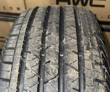 (USAGÉ) 8 Pneus Continental Crosscontact 235/65R18, usure 8/32. #P235/65R18 Continental Crosscontact