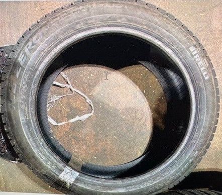 (USAGÉ) 4 pneus hiver P245/45R19 Pirelli ICE Zero, usure 9/32. #P245/45R19 Pirelli ice zero